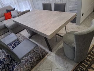 Un tavolo elegante, ma free.. che si può adattare comodamente ad ogni ambiente. Ecco Elise, il tavolo allungabile con le gambe incrociate, acquistato da Costel: è nella sua casa ed è apprezzatissimo da famiglia e ospiti.🤩

Non aspettate e acquistate questo ottimo prodotto al prezzo più basso sul mercato.🥳 Questo è il link per vedere la scheda prodotto completa e acquistarlo (si può scegliere tra gambe bianche o nere):

https://pazzodesign.it/prodotto/tavolo-allungabile-elise-con-gambe-incrociate-bianca/

https://pazzodesign.it/prodotto/tavolo-allungabile-elise-con-gambe-incrociate-nere/